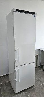 Medium capacity refrigerator, temperature -20/-30 °C