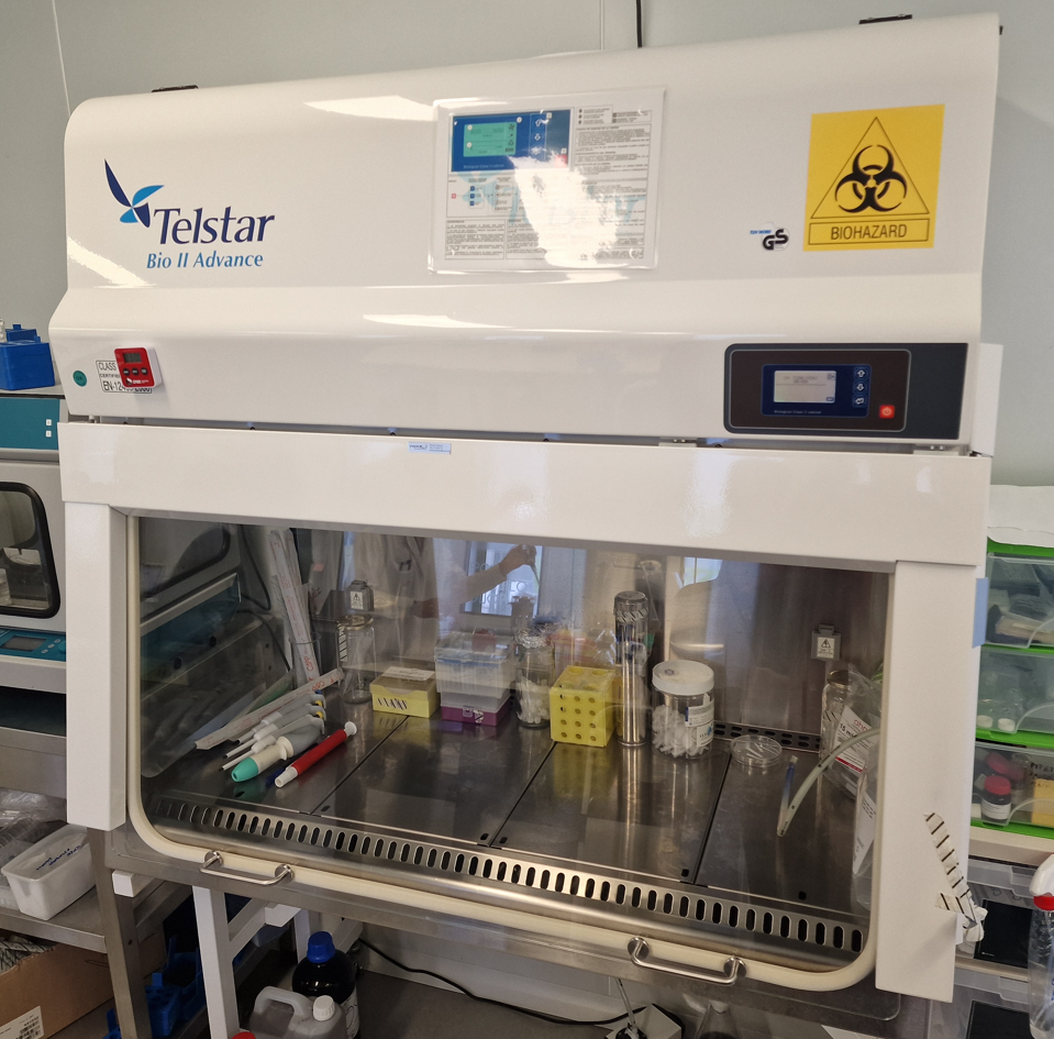Bio II Advance 4 Biological Safety Laminar Flow Cabinet