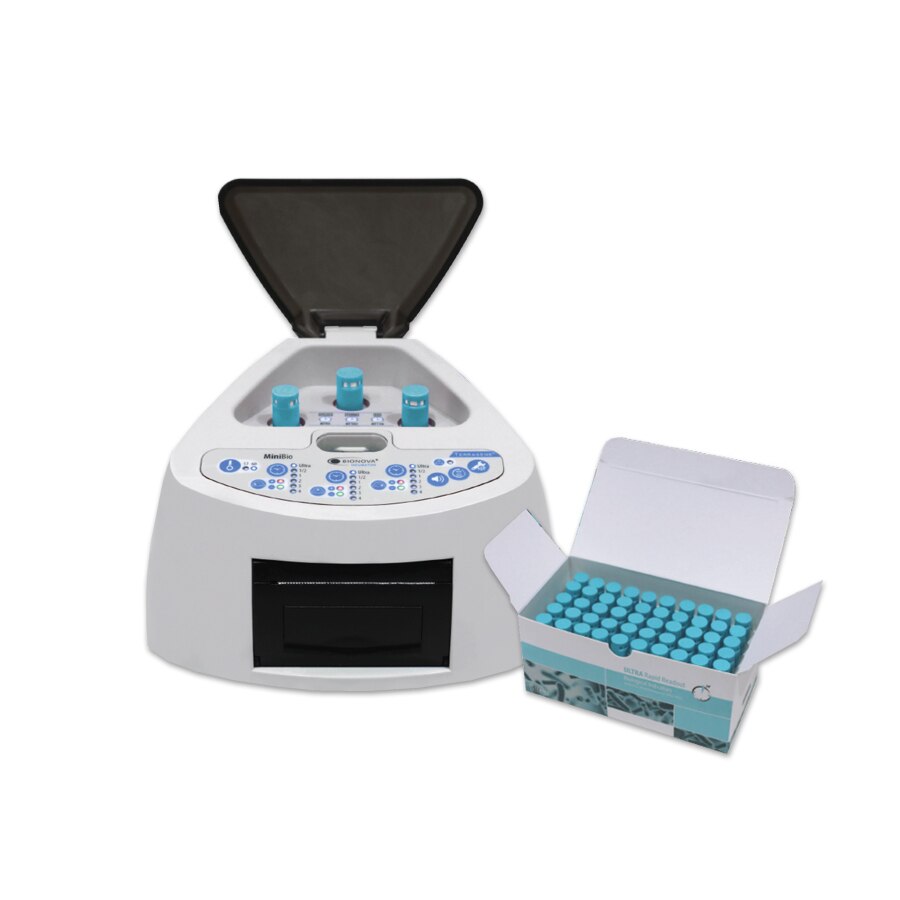 Incubator with automatic cell reader